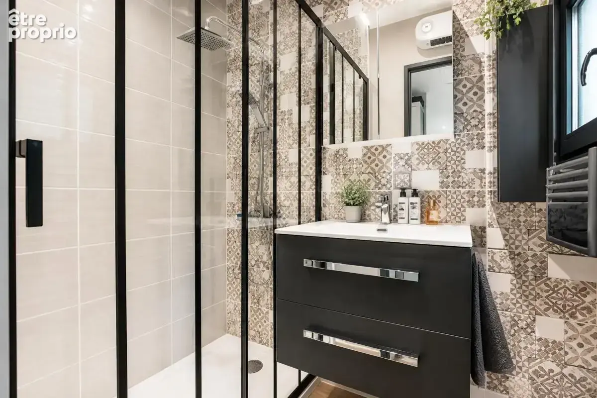 Maison de 5 pièces de 118 m² à Saint-Étienne-du-Grès - photo 12