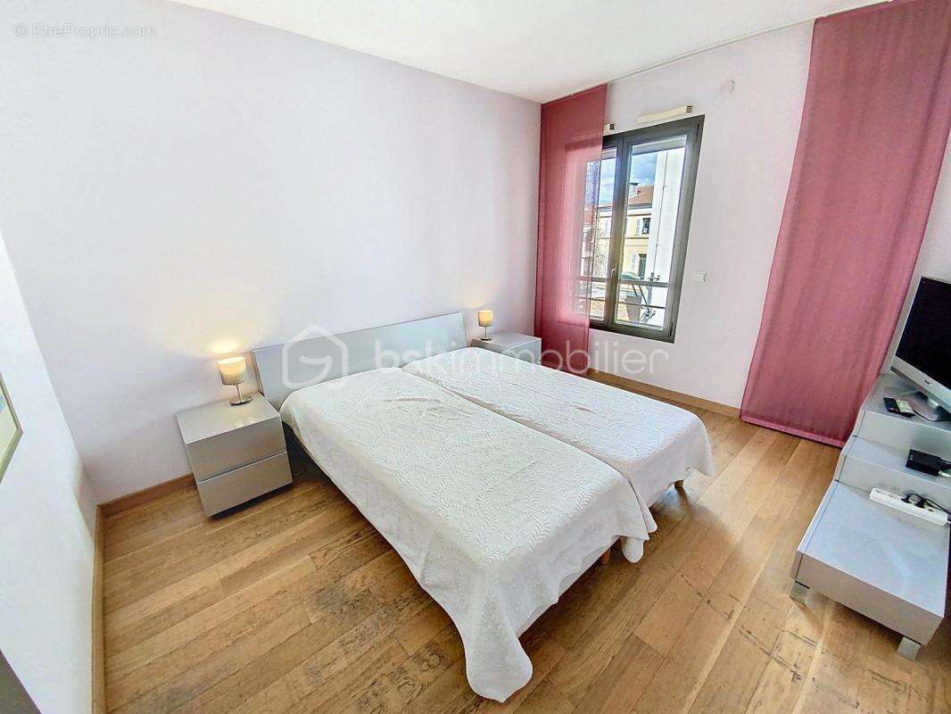 Cannes – banane carré d’or – 4 pièces – 3 chambres – terrasse 44 m² – parking – cellier - photo 7