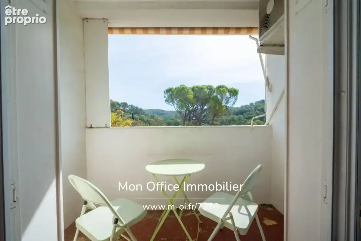 Référence : 7376-SBA. - Appartement T3 - Vue dégagée - Aix en Provence - photo 3
