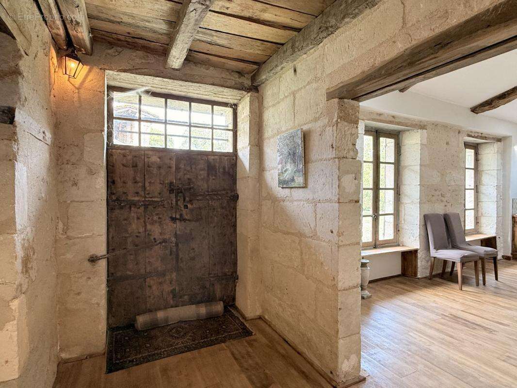 Maison à AUBETERRE-SUR-DRONNE