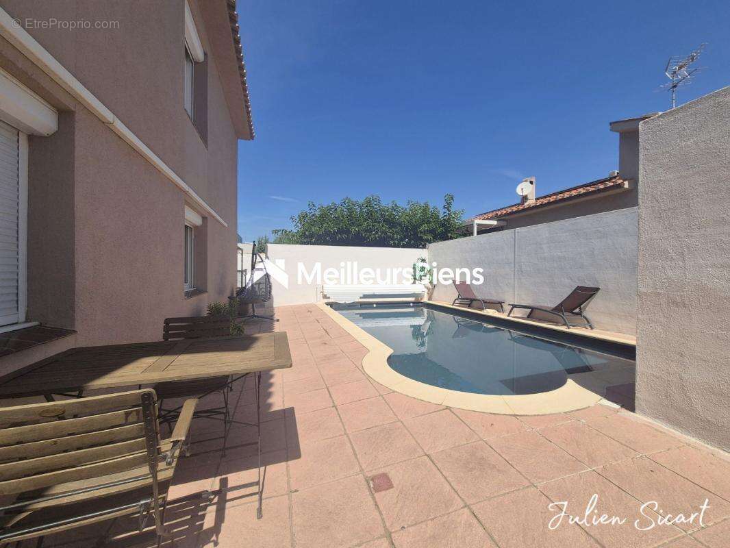 Saint-féliu-d'avall – maison 3 faces – 165 m² habitables – garage – piscine - photo 18