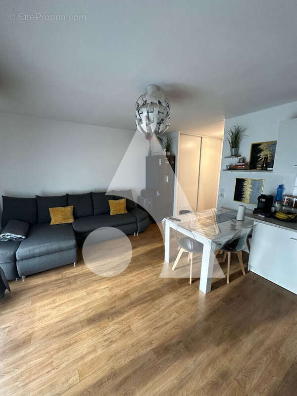 Appartement à VILLENEUVE-LA-GARENNE