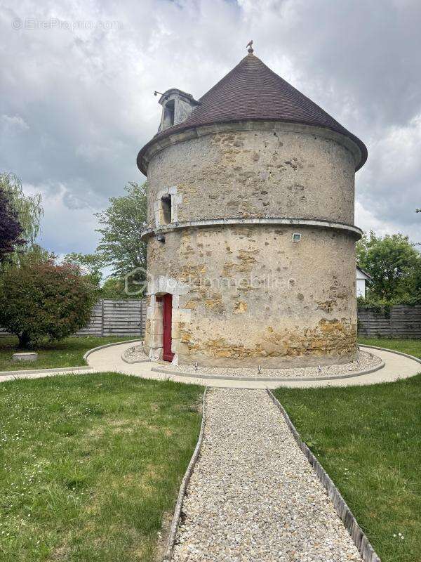 Maison à AUXERRE
