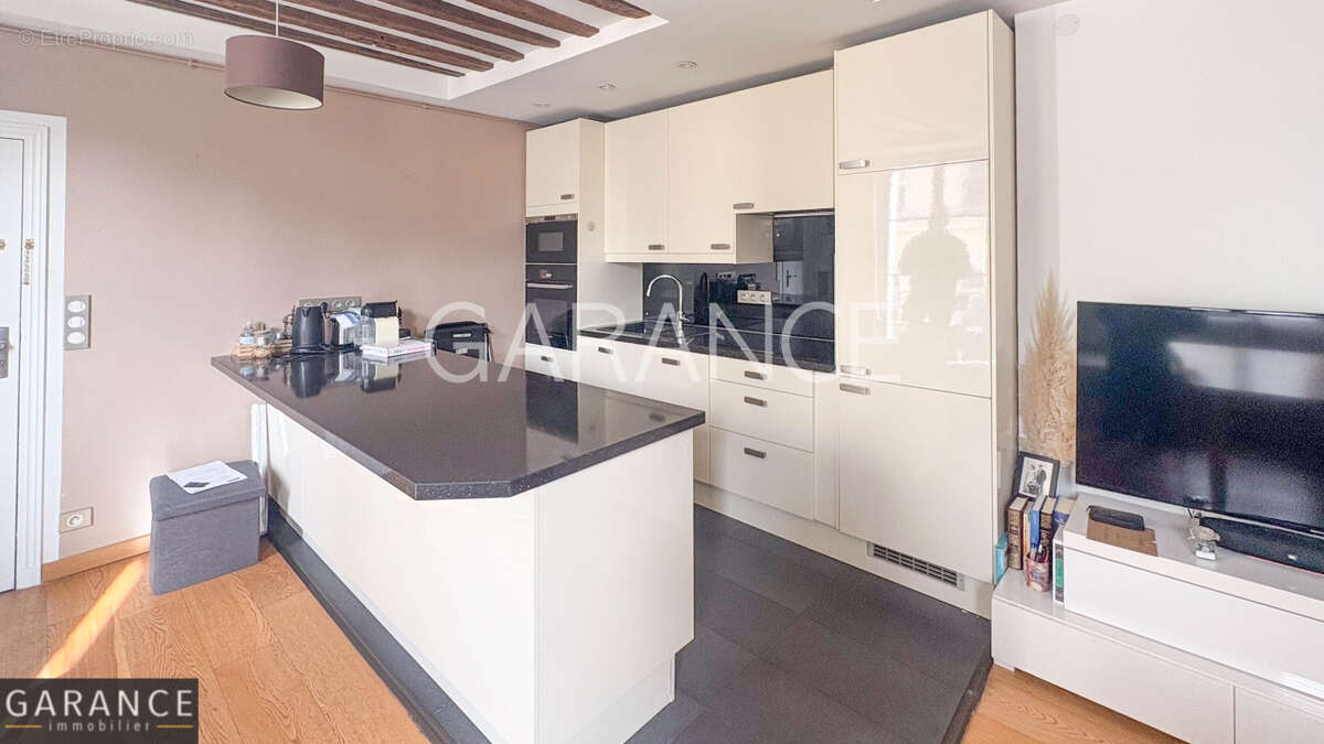 Appartement à PARIS-12E