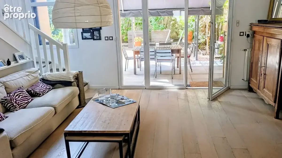 CASTANET TOLOSAN Centre bourg: Maison T6 - Jardin - Piscine - Stionnement - photo 5
