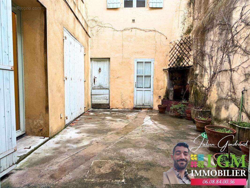 Appartement à AIGUES-MORTES