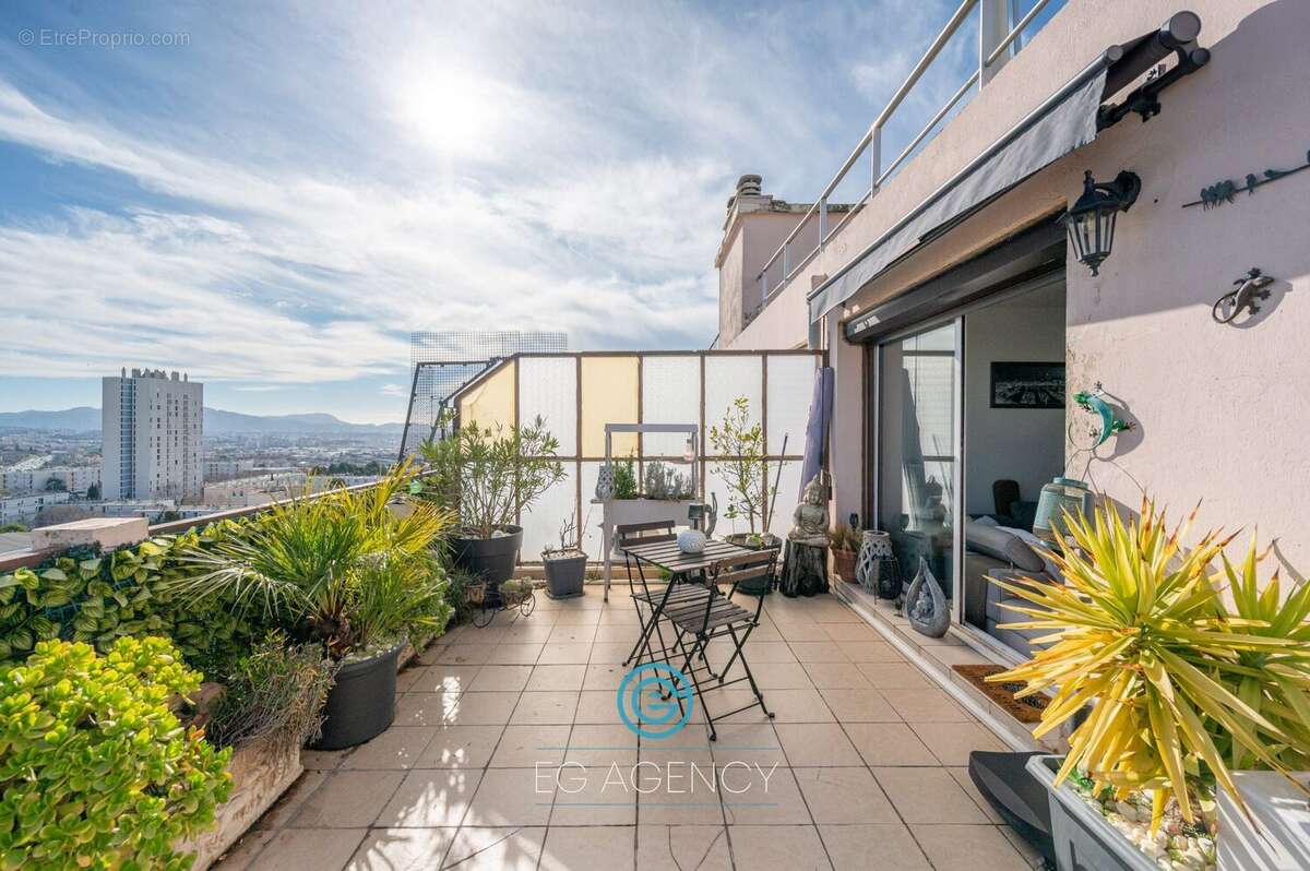Appartement à MARSEILLE-15E