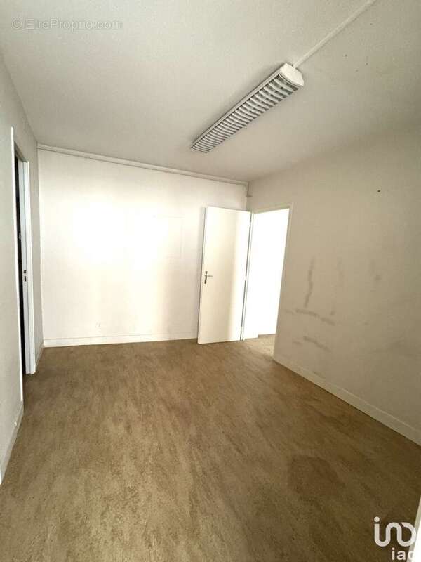 Photo 3 - Commerce à TARBES