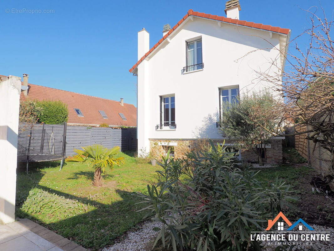 Maison à CARRIERES-SOUS-POISSY