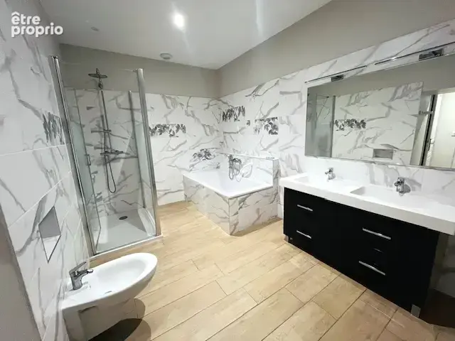 A vendre bel appartement annees 1900 bord de loire roanne 42300 - photo 8