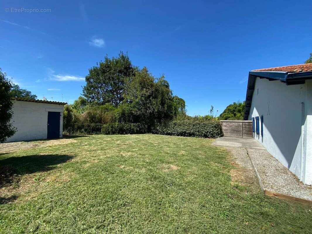 Maison à SAINT-PANDELON