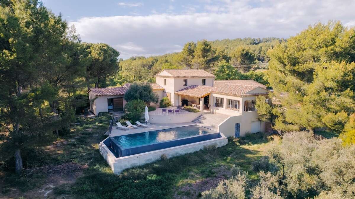 Domaine viticole & Villa contemporaine - Art de vivre en Provence - photo 16
