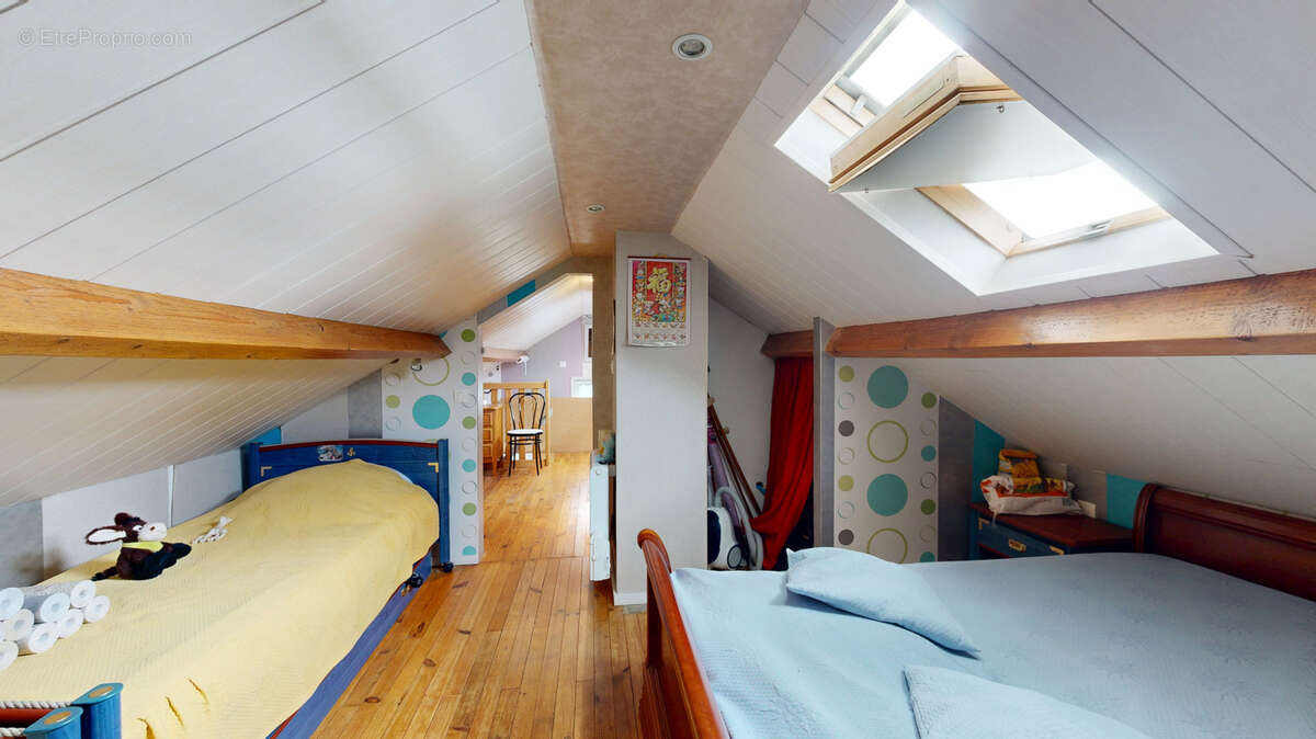 Maison de plain-pied à 1 km de la mer avec garage et dépendance - photo 10