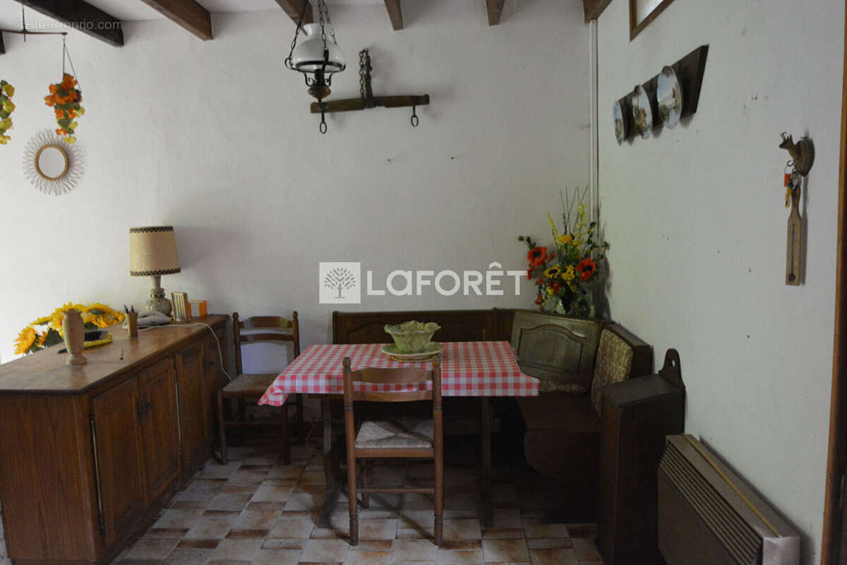 Maison à BOUILLY-EN-GATINAIS