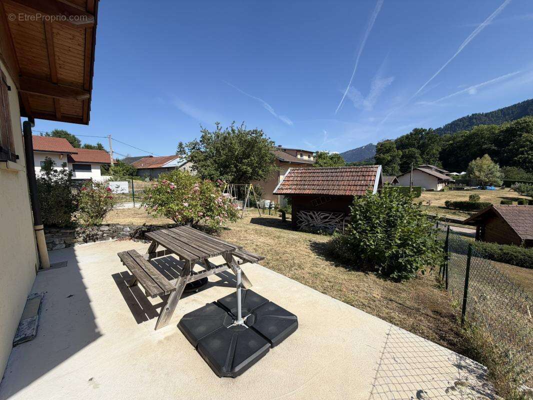 Charmante maison de Type 4 avec terrain dans le hameau de Ch - photo 4