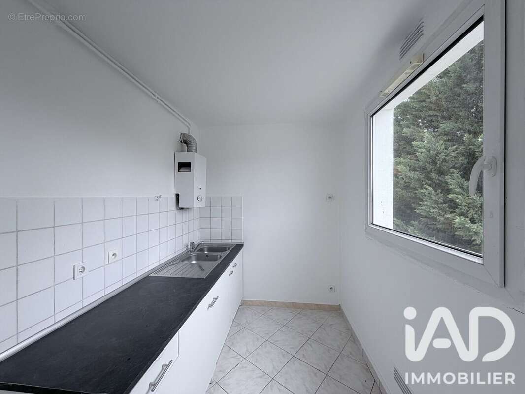 Appartement 41 m² à Epinay-Sur-Seine  - photo 4