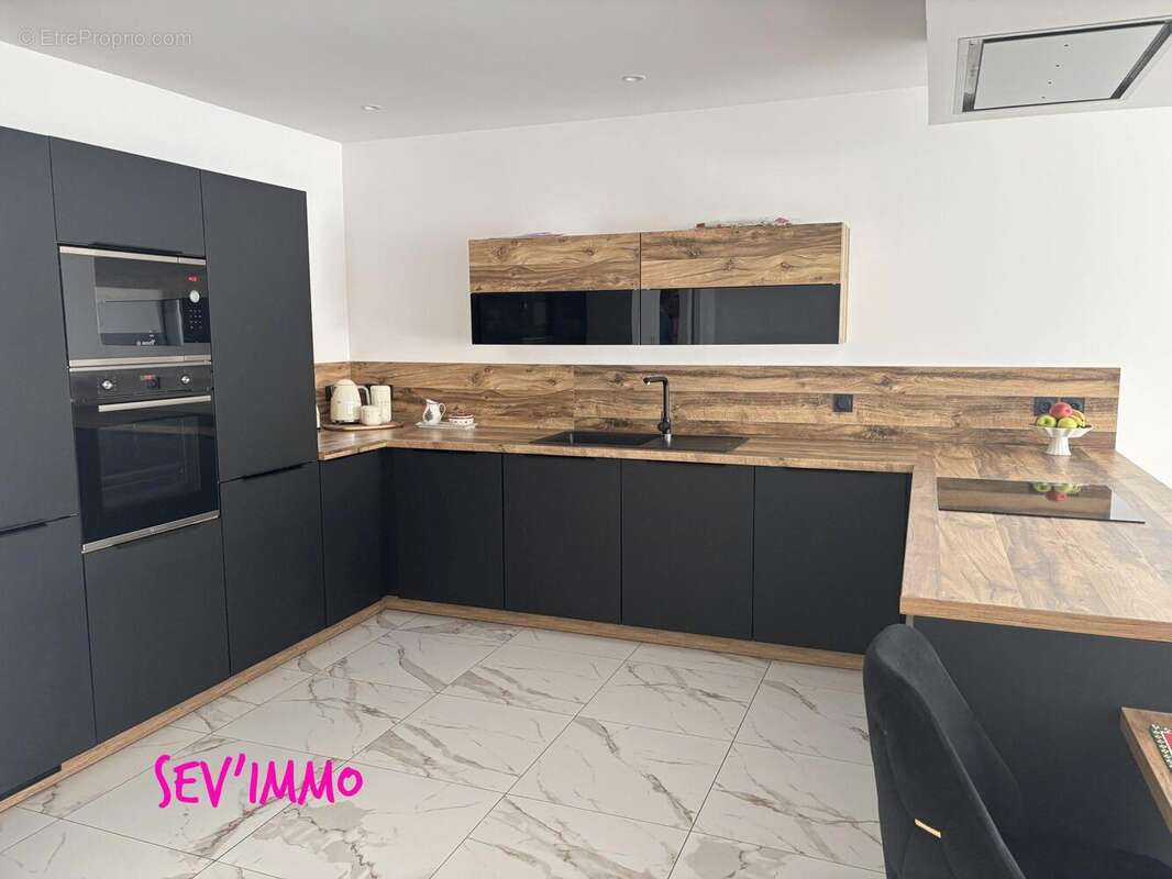 Maison à SAINT-GERMAIN-DES-FOSSES