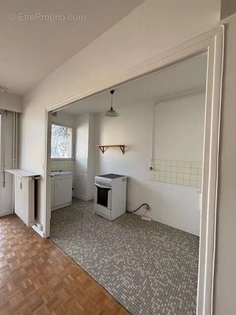 Appartement à SAINT-MAUR-DES-FOSSES