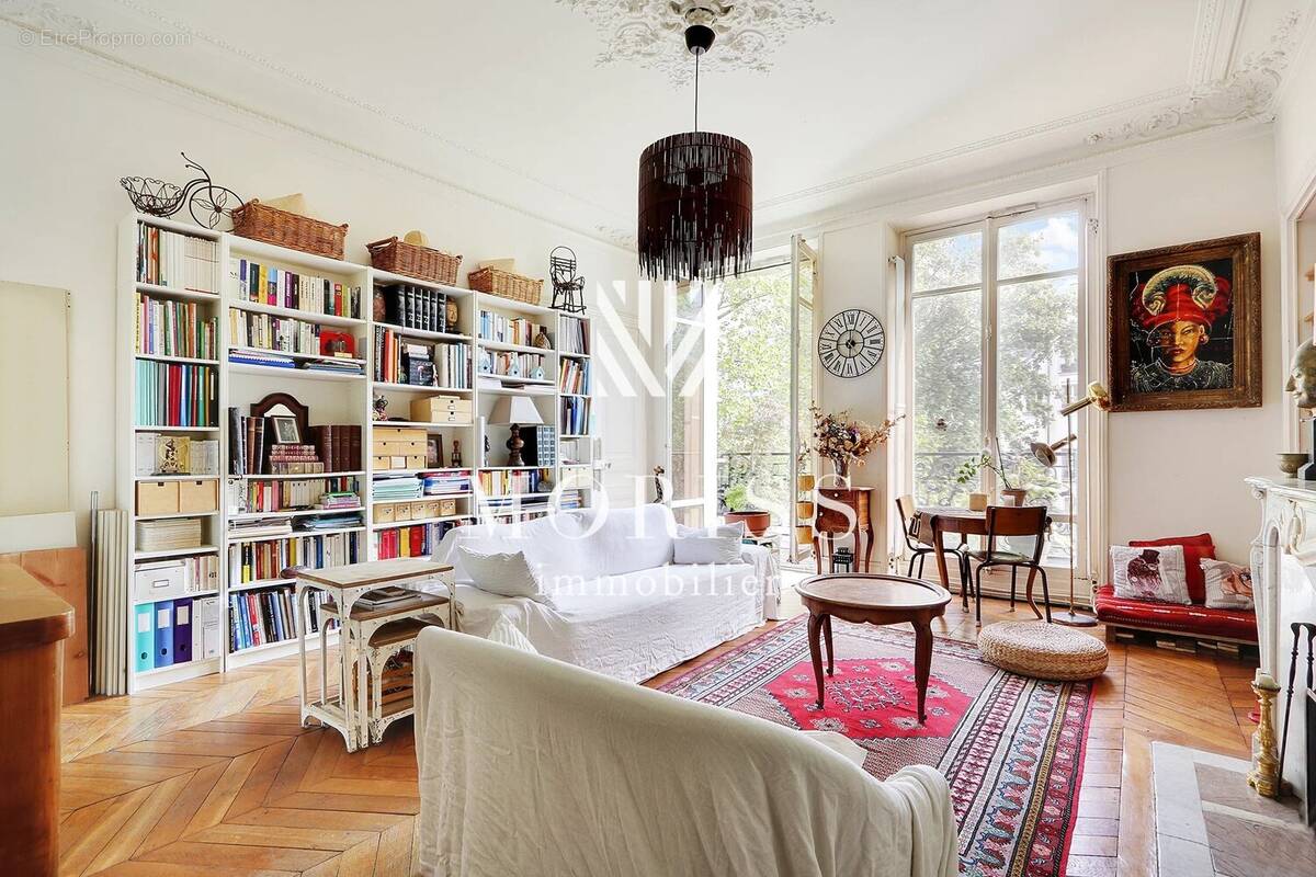 Appartement à PARIS-3E