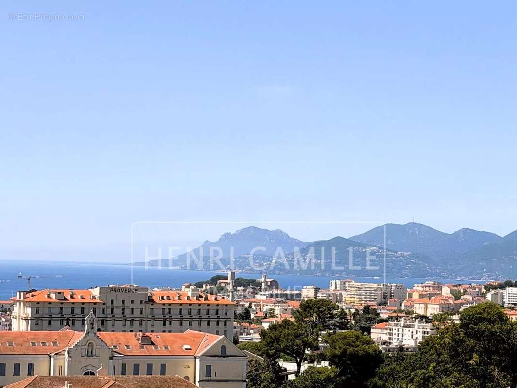 Appartement à CANNES