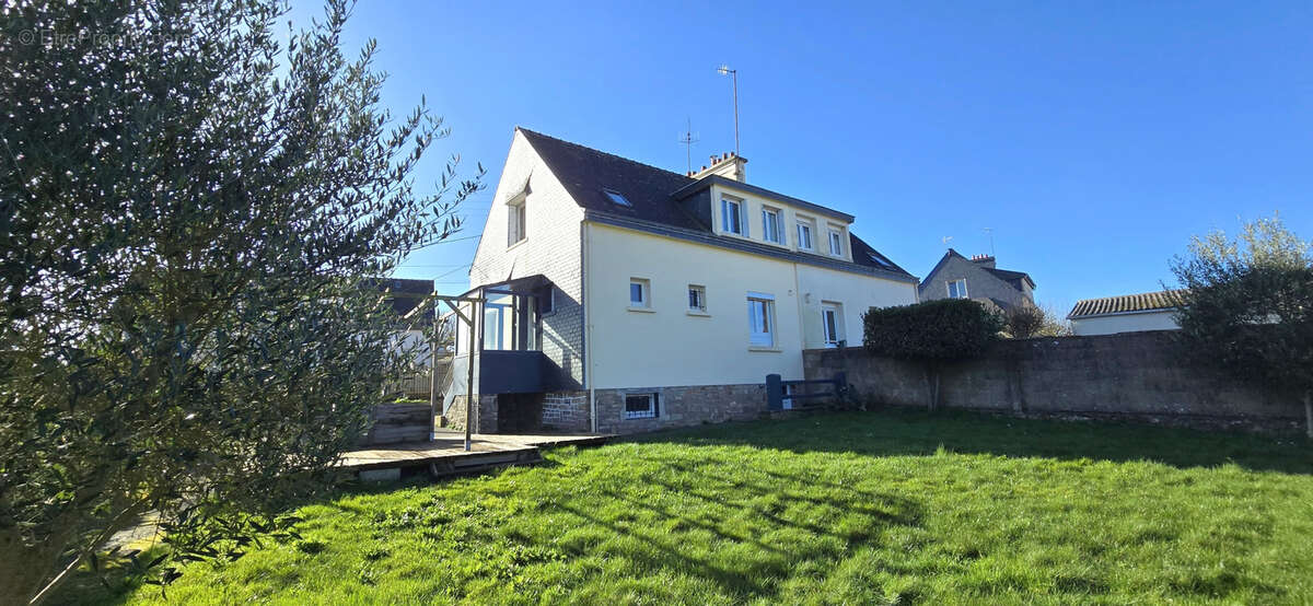 Maison à QUIMPERLE