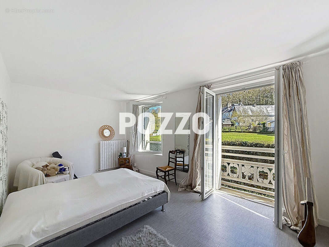 Maison à JULLOUVILLE