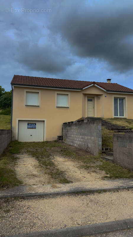 Maison à SAMPIGNY