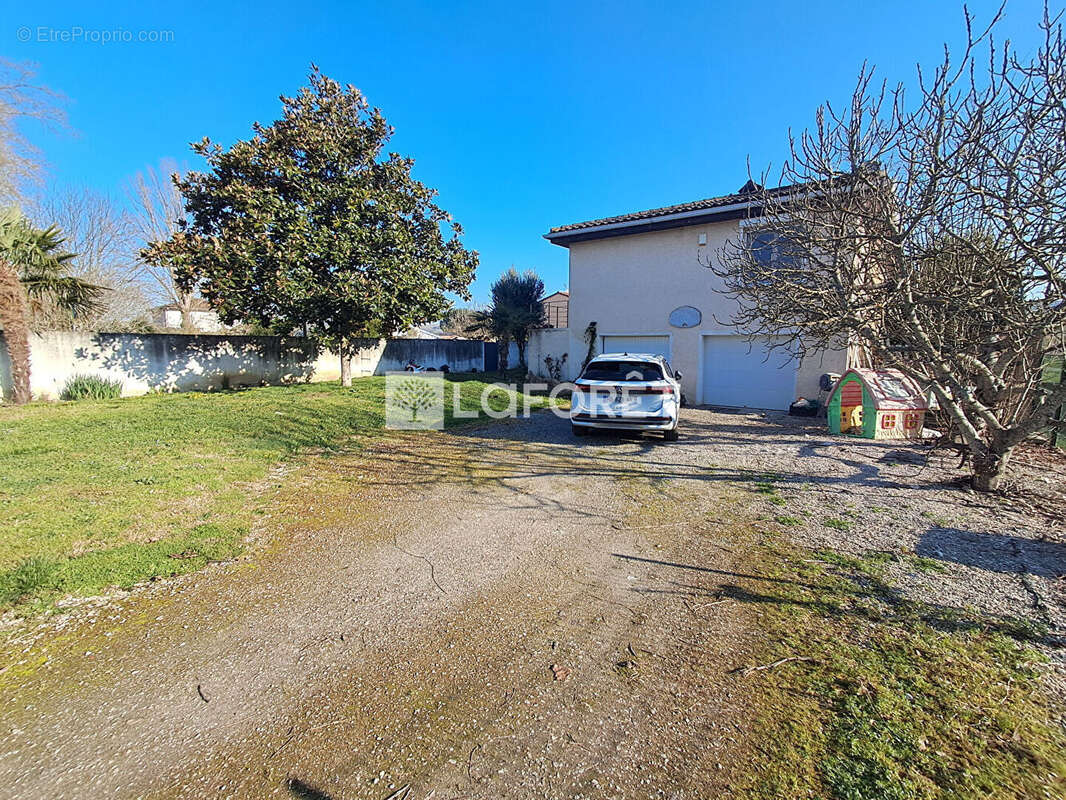 Maison à VILLEMUR-SUR-TARN