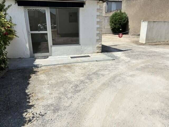 Commerce 50 m² à Bourges  - photo 2