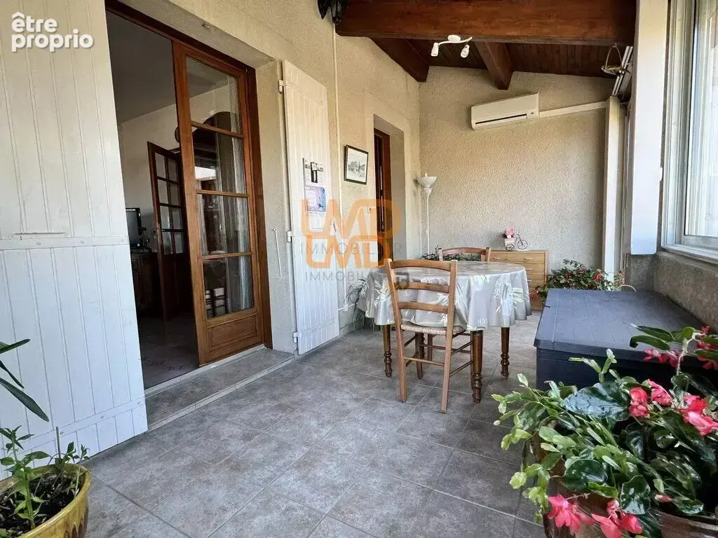 Spacieuse maison familiale de 6 pièces avec piscine et terrain a - photo 3