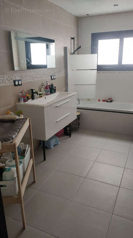 Maison à VILLENEUVE-DE-MARSAN