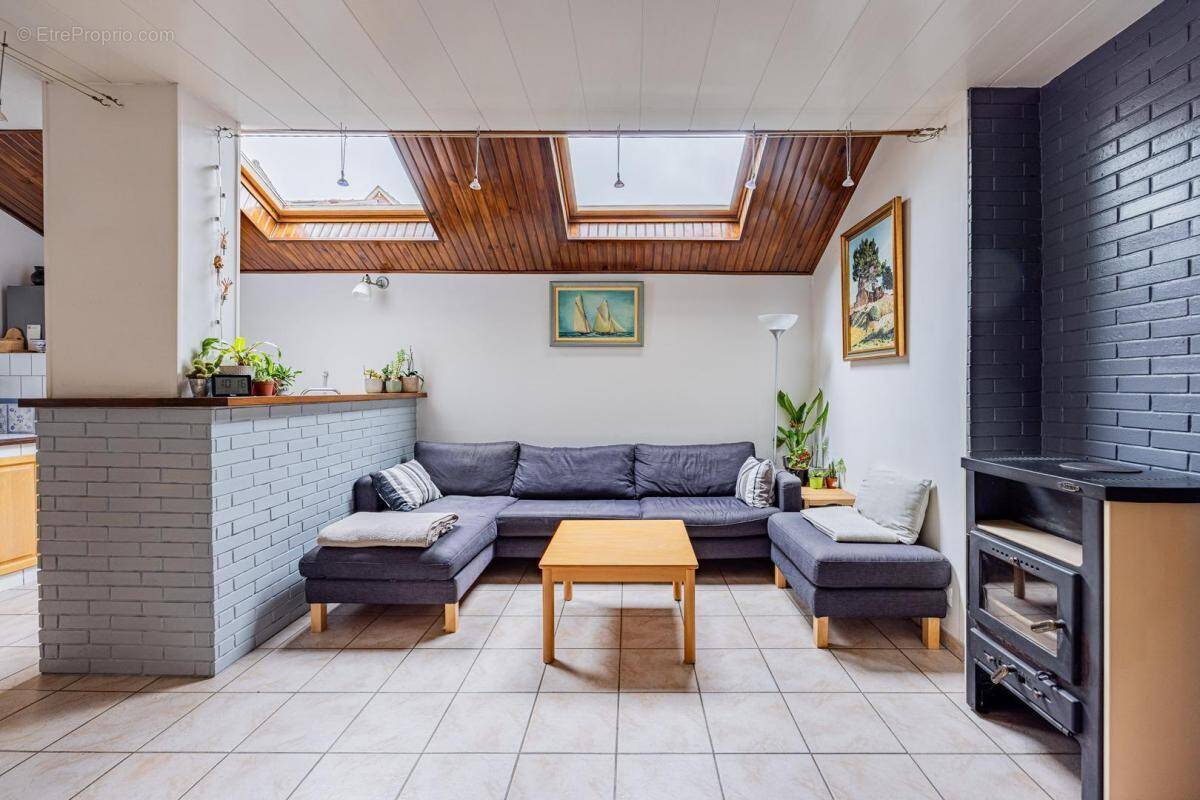 Maison à LA GARENNE-COLOMBES