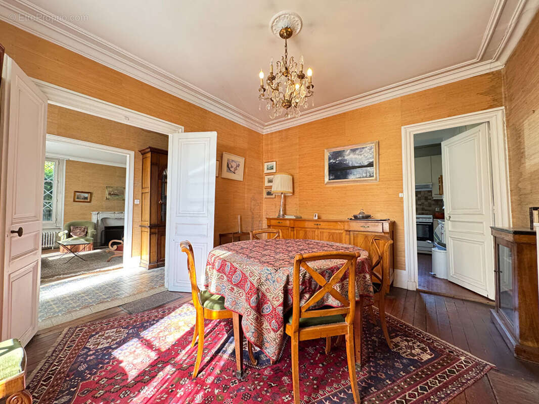 Maison à SAINT-GERMAIN-EN-LAYE