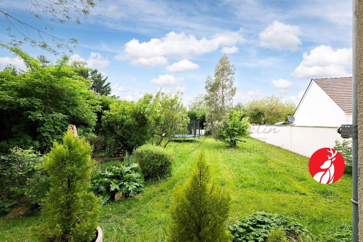 Maison à LA CHAPELLE-LA-REINE