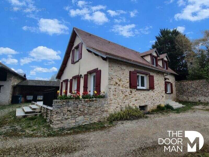 Maison à AUNEAU