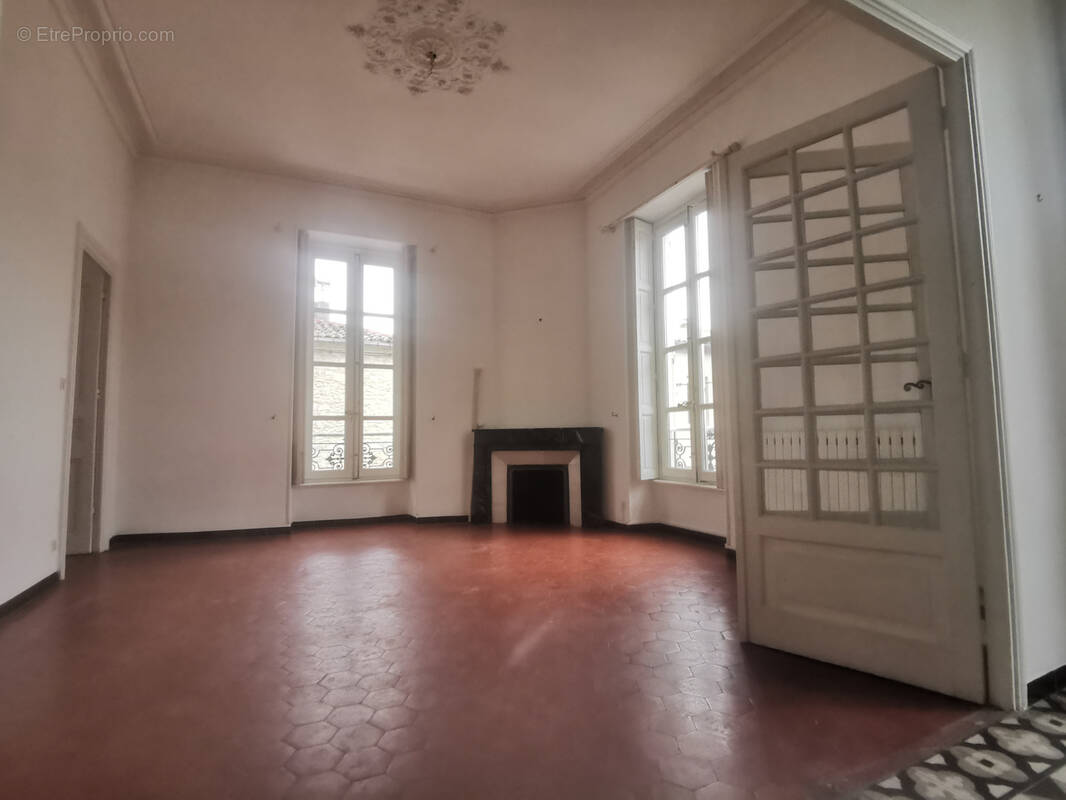 Appartement à NIMES