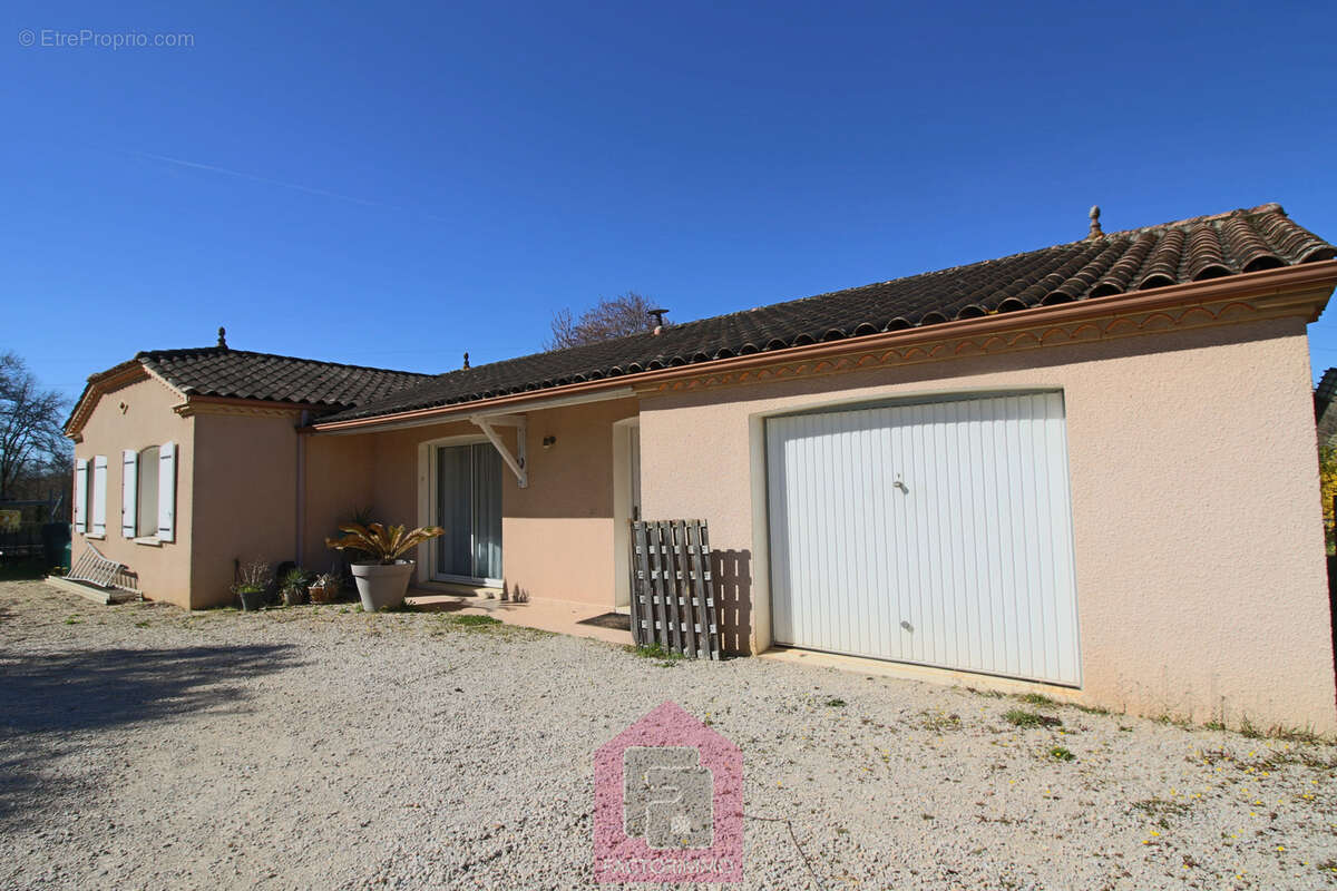 Maison à PRAYSSAC