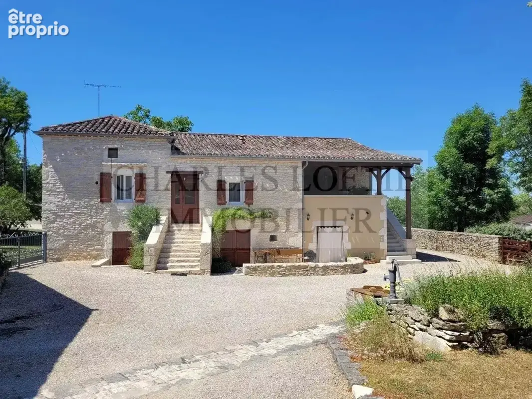 Charmante propriété en pierre avec dépendance, sur plus de 2500 m² de terrain, à 20 minutes de Cahors - photo 2