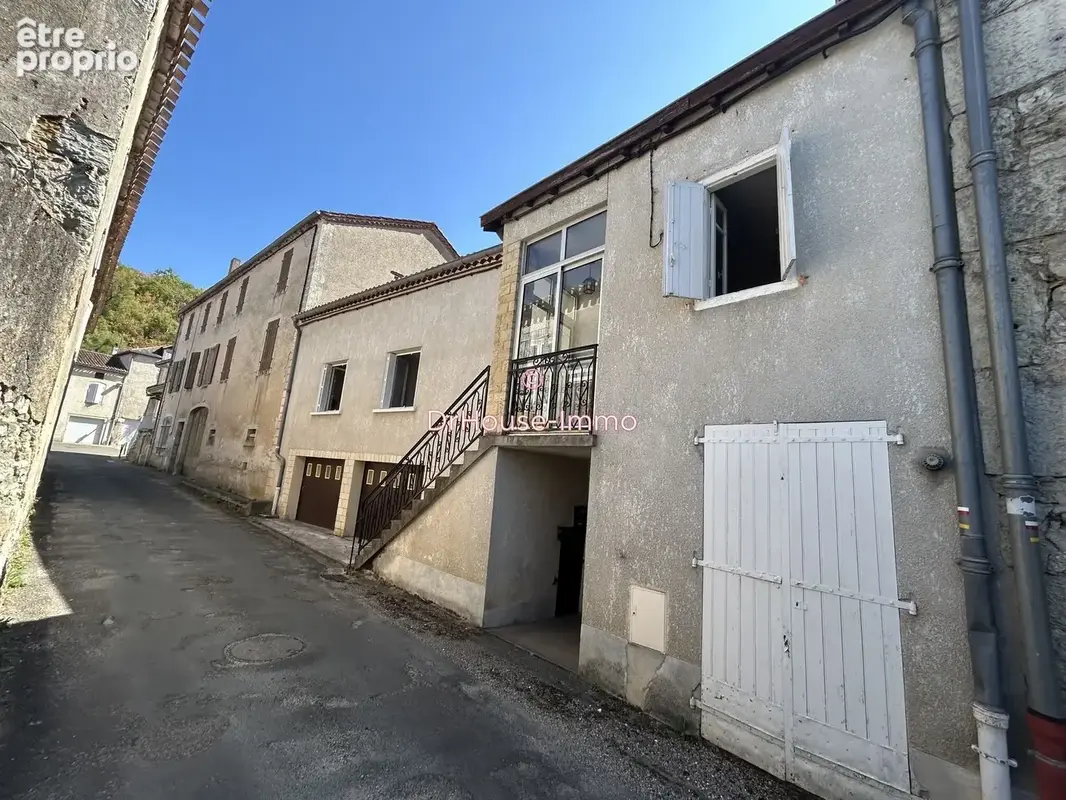 Maison 117 m² à Douelle  - photo 2