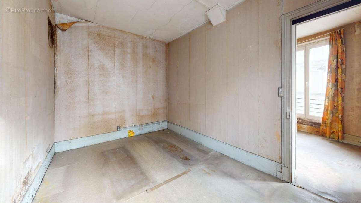 Appartement à PARIS-11E