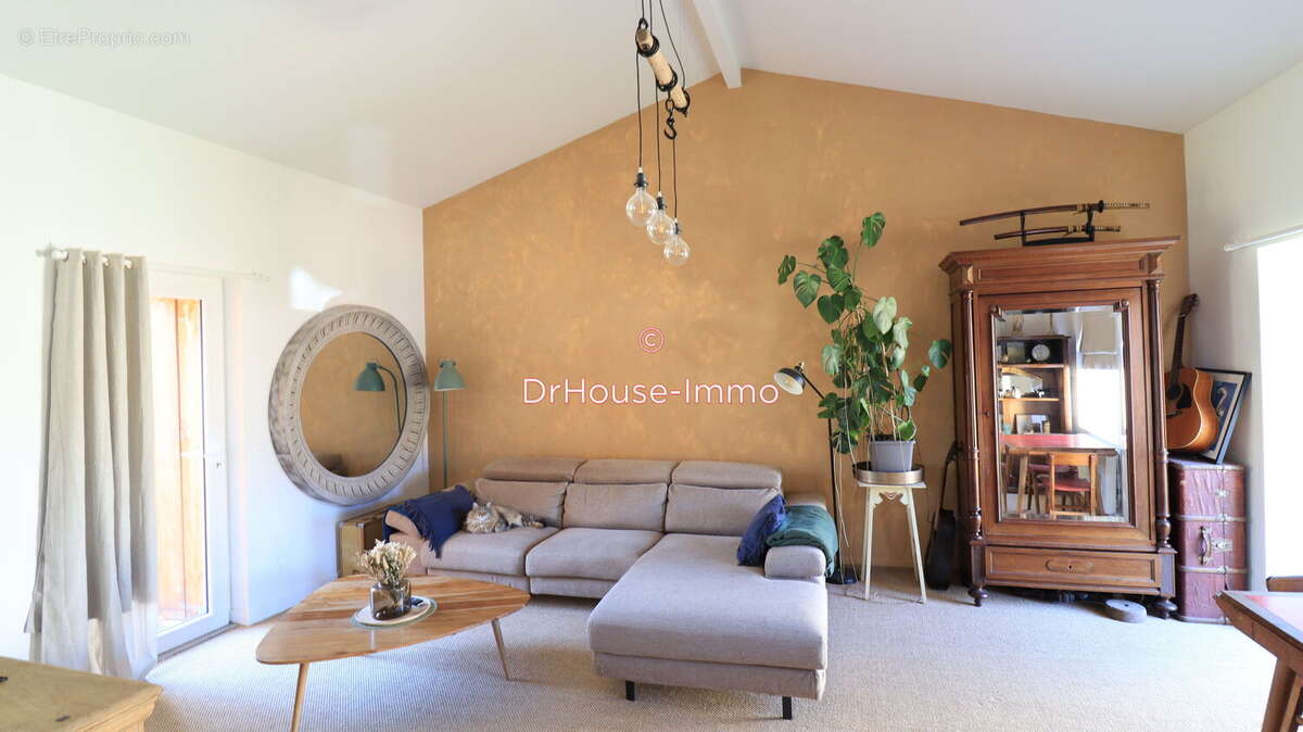 Maison à BLANQUEFORT