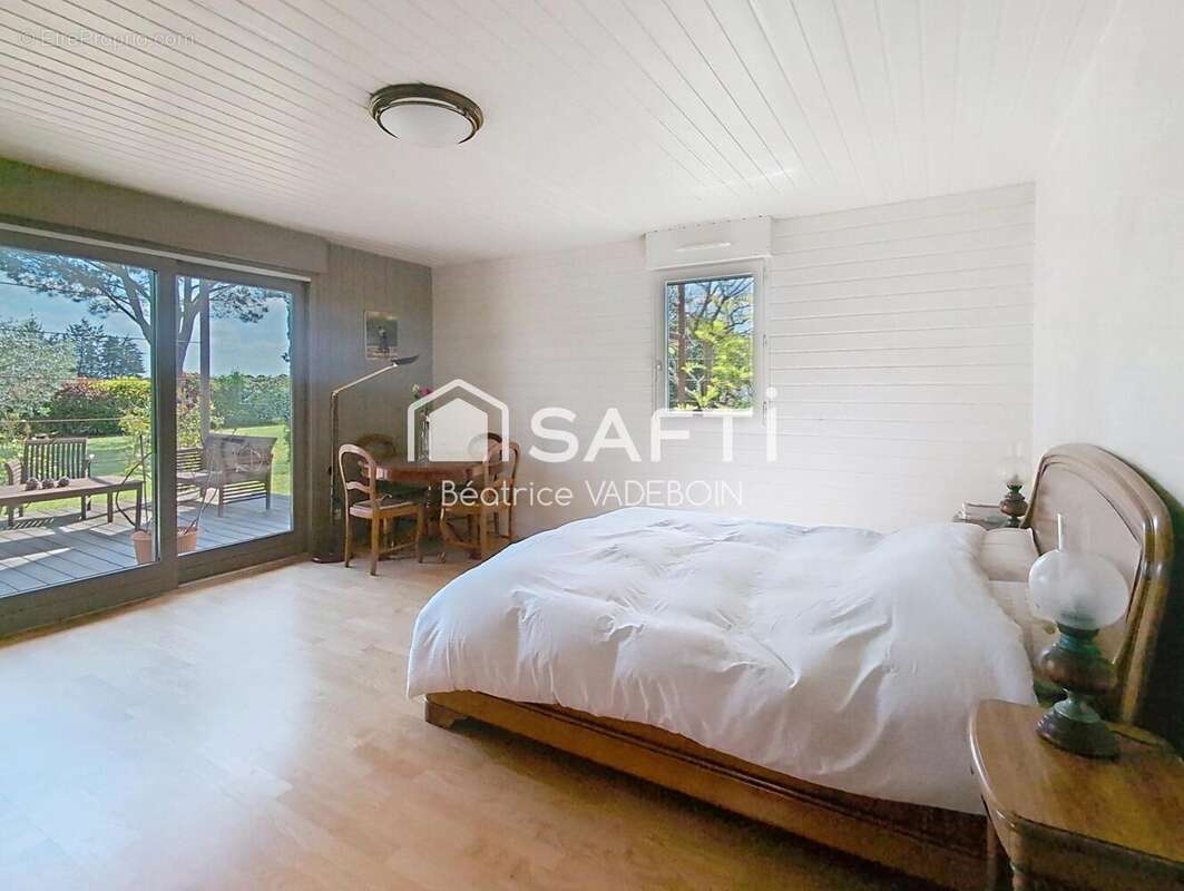 Maison 246 m² à Savasse  - photo 9