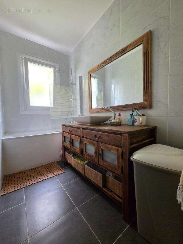 Maison à SAINT-JEAN-D&#039;ANGELY