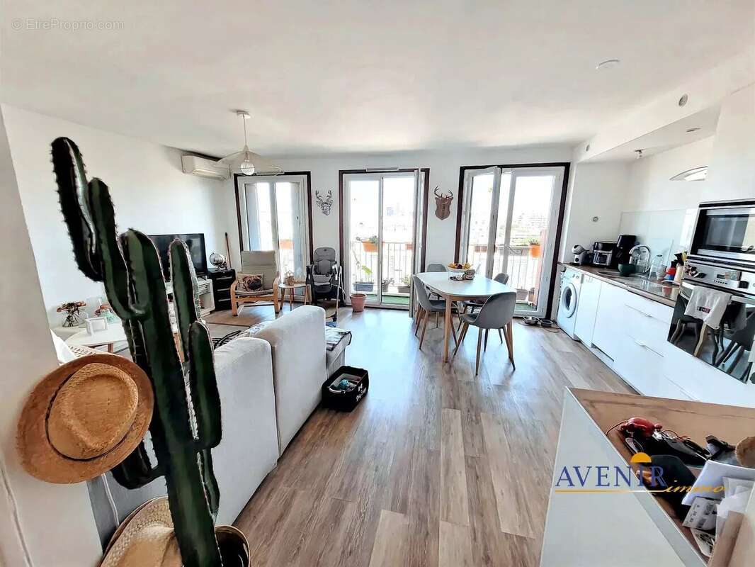 Appartement à MARSEILLE-3E