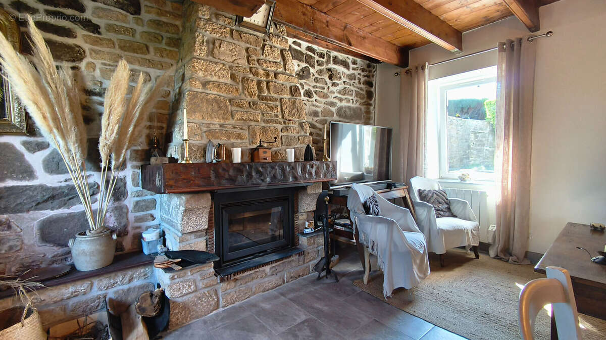 Maison en pierres a vendre lampaul-ploudalmezeau - photo 10