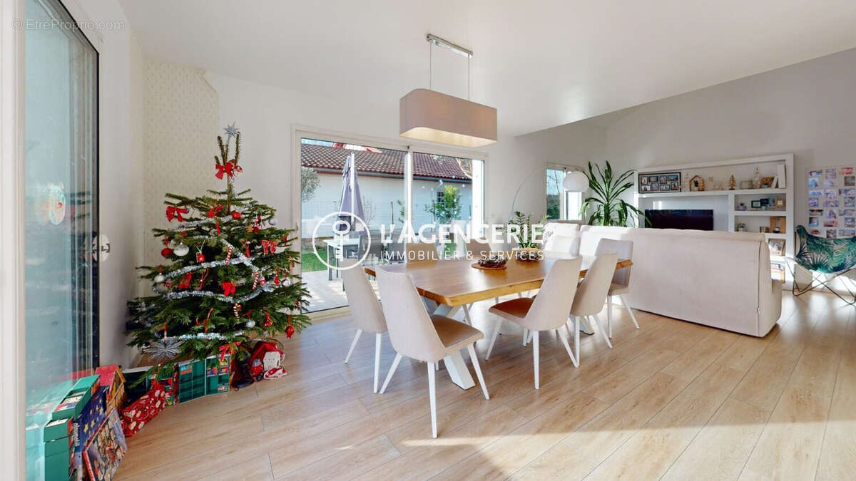 Maison à BASSUSSARRY