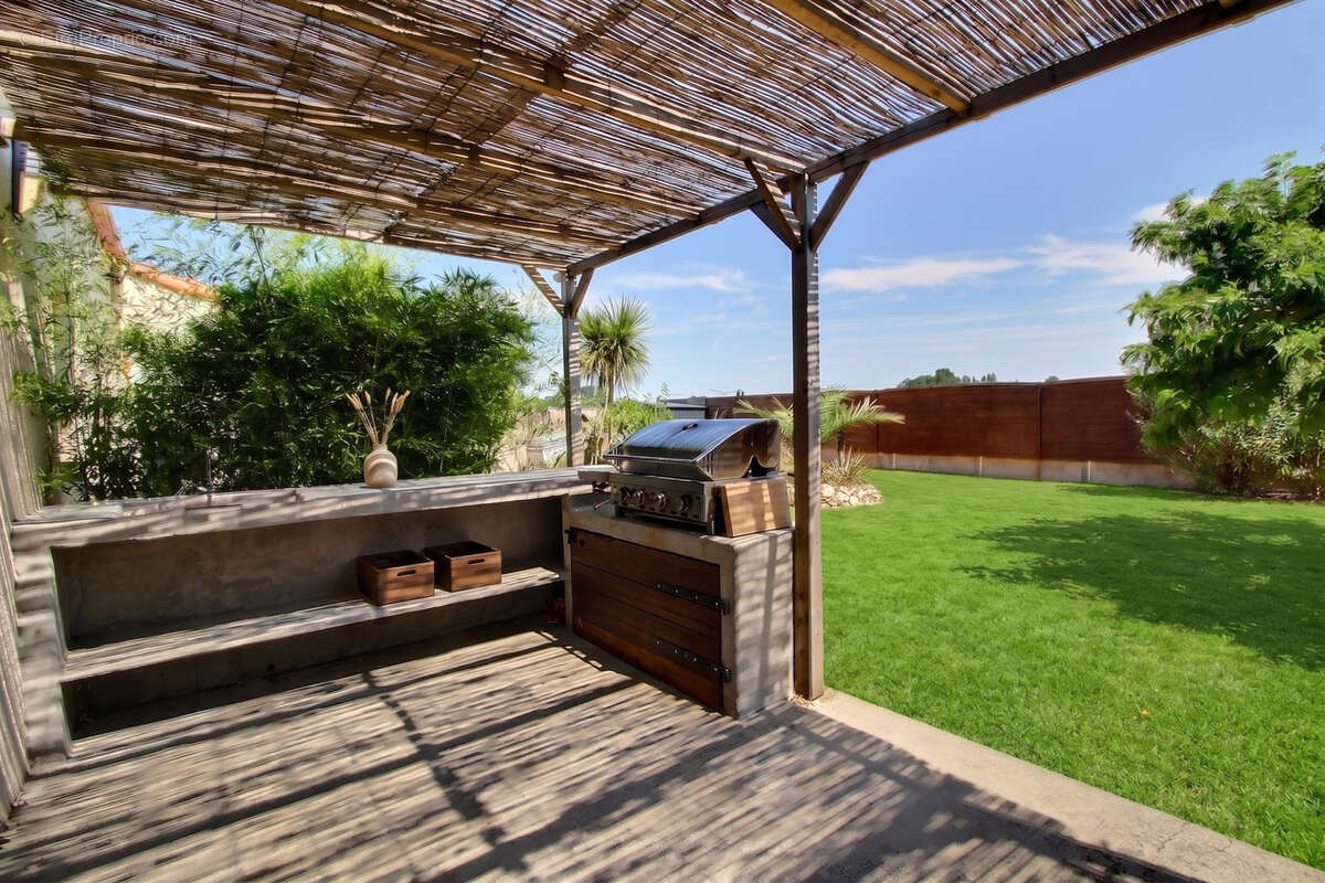 A vendre - chaumes en retz - maison de plain pied contemporaine - 115 m2 environ - 5 pièces - jardin - photo 8