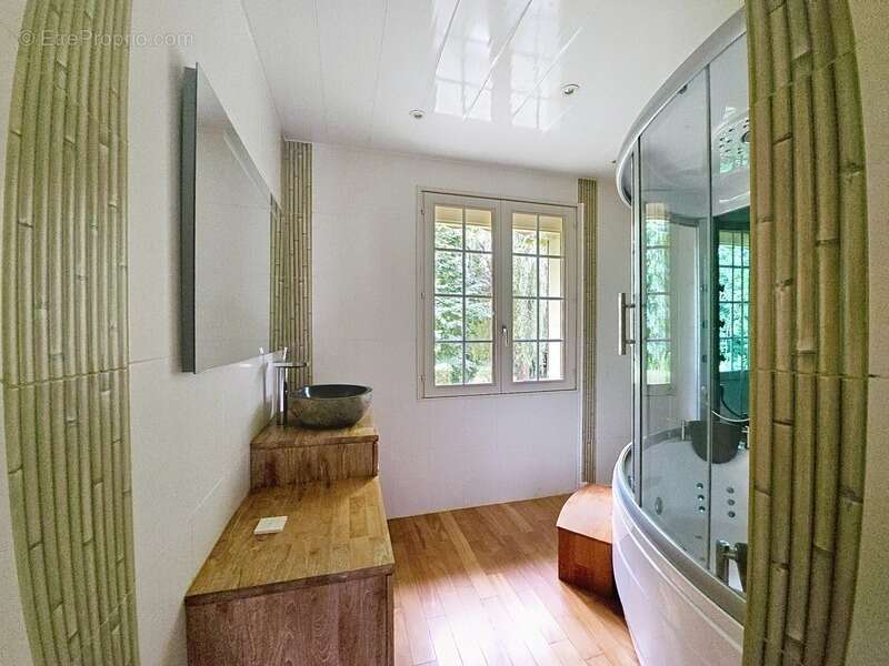 Maison à ANIZY-LE-CHATEAU