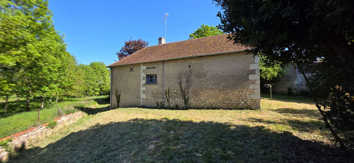 Maison à NEONS-SUR-CREUSE