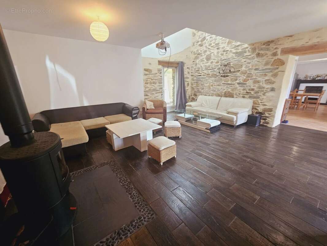 Maison à COMBLESSAC